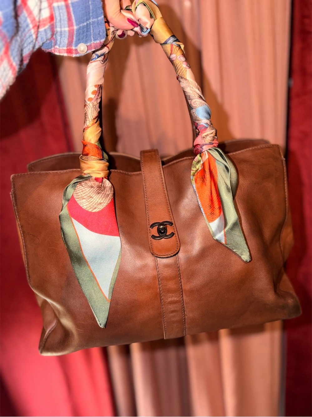 Vintage Chanel Classic Brown Leather Weekender Bag with Top Handles - Picture 10 of 11